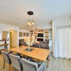  Apartment Ipm