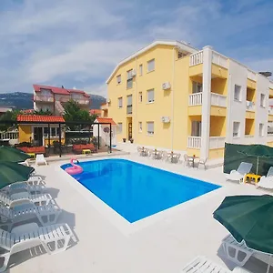 3* Pensjonat Iva-dom